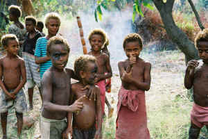 Children_at_Rabaul_1_medium.jpg (38484 バイト)